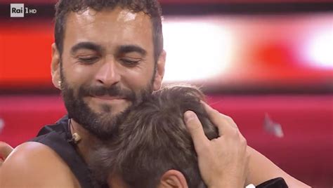 On Twitter Rt Cinguetterai Marco Mengoni Vince La