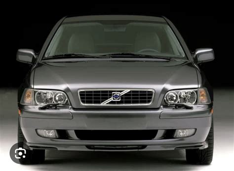 Решетка радиатора — Volvo S40 (1G), 2 л, 2002 года | просто так | DRIVE2