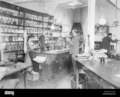 Chemistry Laboratory Of The Berlin University 1902 Stock Photo Alamy