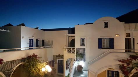 Pin On Santorini House Styles House Mansions