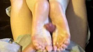 Tickling を視聴 Footjob Tickling Feet Tickling Porn SpankBang
