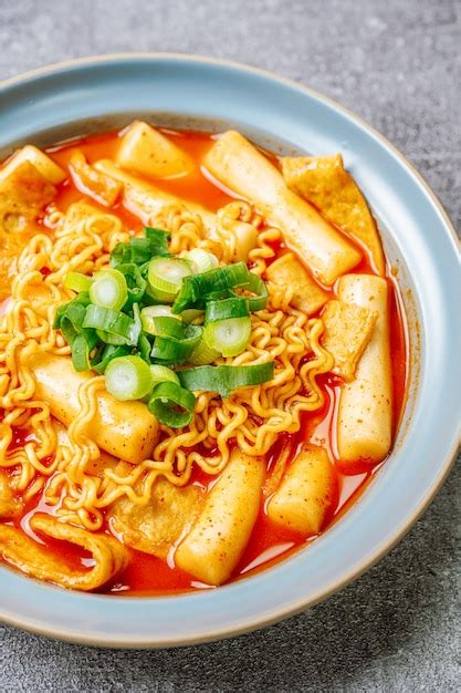 Premium Photo Rabokki Korean Style Stirfried Instant Noodle This Dish Is Tteokbokki With Ramen