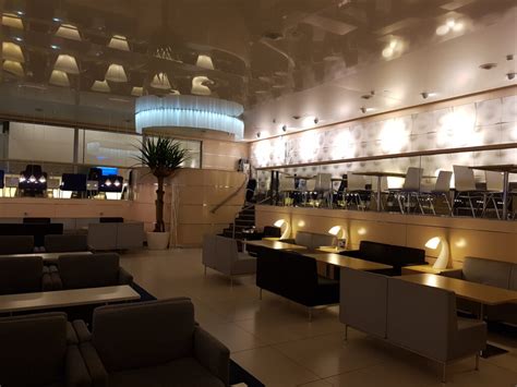 A Very Nordic Finnair Business Class Lounge - Helsinki - Wander Up Front