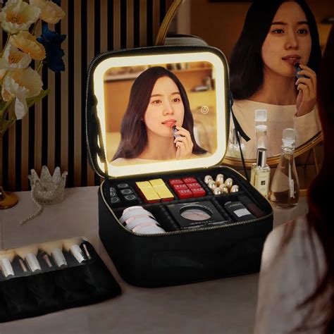 2022 New Smart LED Makeup Bag With Mirror With Compartments Waterproof