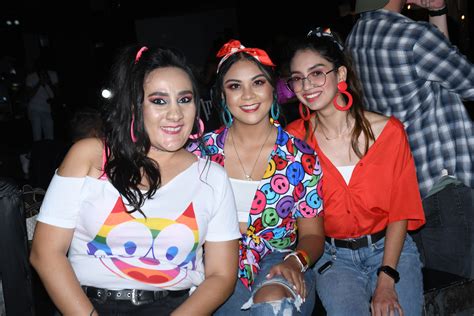 Celebran con fiesta temática ochentera El Siglo de Torreón