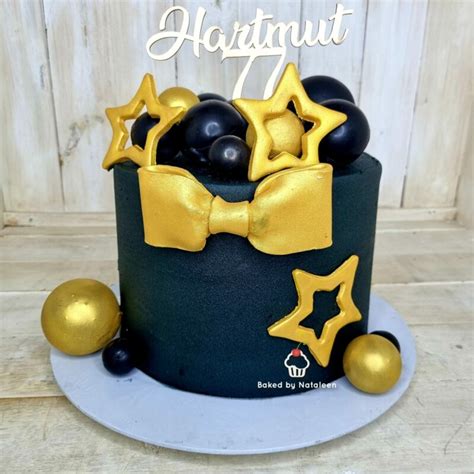 Black And Gold Birthday Cake (4) | Baked by Nataleen