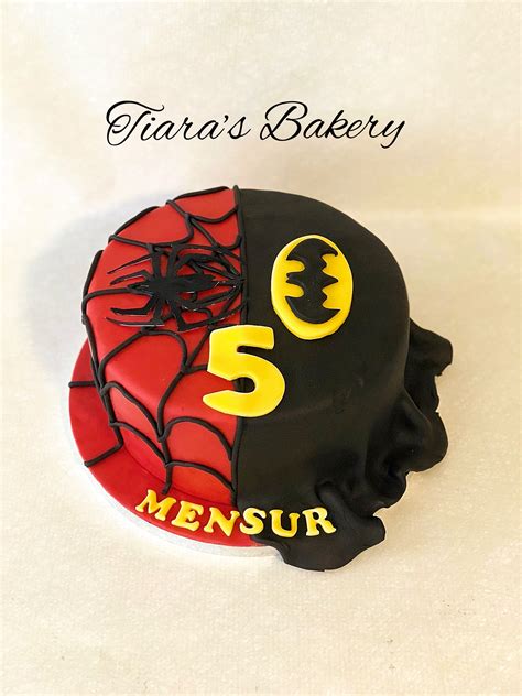 Batman Spiderman Batman Cakes Spiderman Birthday Cake Bday Birthday Party Cake Decorating