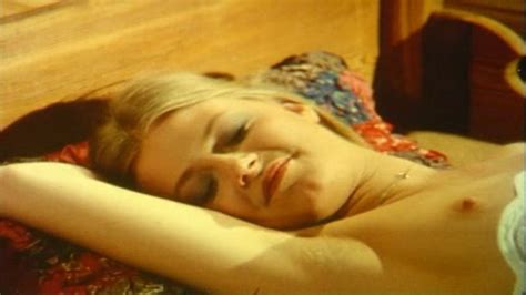 Naked Anne Magle In Hei E Feigen