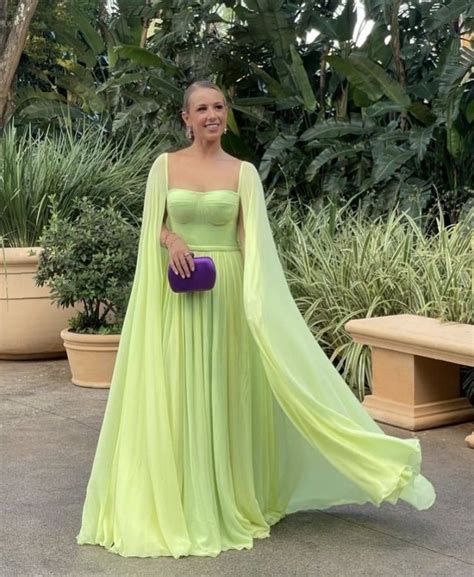 Pin De Storm Em Green Formal Dresses Vestidos Madrinha Casamento