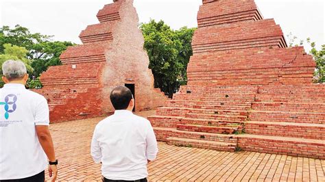 Tak Ingin Ambruk Seperti Gapura Alun Alun Pataraksa Pj Wali Kota