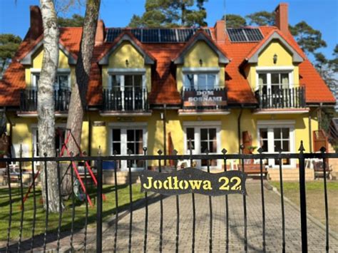 Ferienanlage Dom Pod Sosnami Pobierowo Poberow Alle Infos Zum Hotel