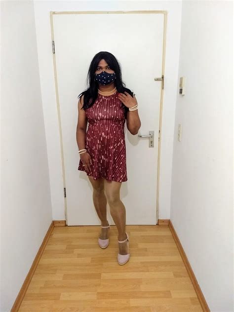 It S Cold Outside Dressed Up To Feel Hot Inside Scrolller