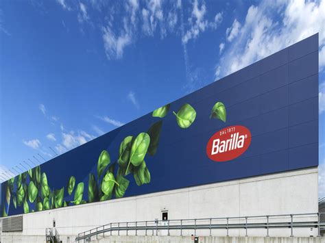 Per I Anni Del Pesto Barilla Inaugurato Un Maxi Murale Artistico Di