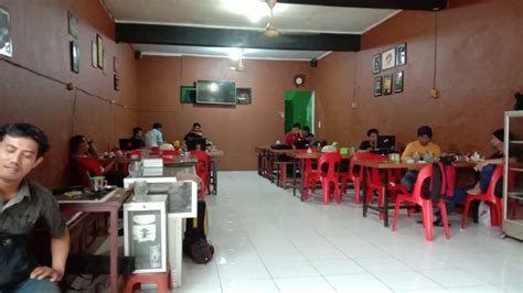 Warkop Fattah Coffee Shop And Traditional Cake Ulasan Foto Jam