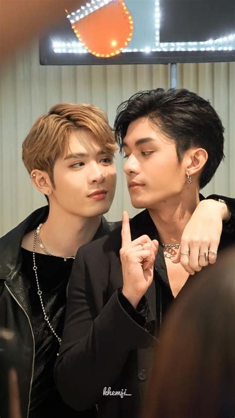 Pin By Natcatae On Bed Friend Cute Gay Couples Handsome Actors Actors Funny