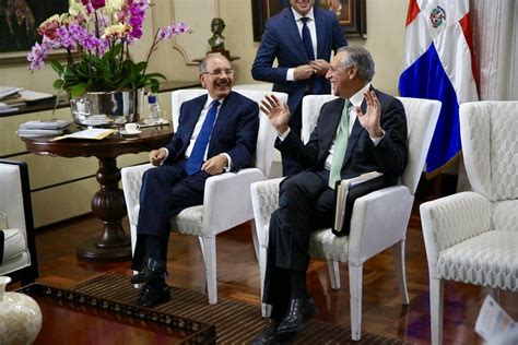 Presidente Danilo Medina Recibe Informe Sobre Avances Cons Flickr