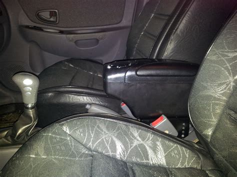 подарили подлокотник — Hyundai Accent (2G), 1,5 л, 2006 года ...