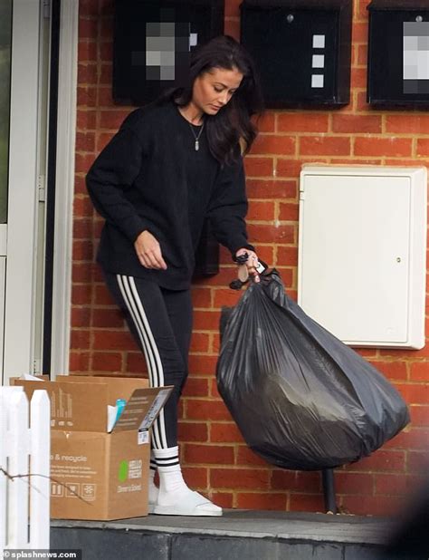 Jess Impiazzi Clears Out Rubbish From Her Flat After She Kicked Her