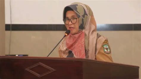 Wali Kota Dr Susanti Sampaikan Nota Jawaban Atas Pemandangan Umum