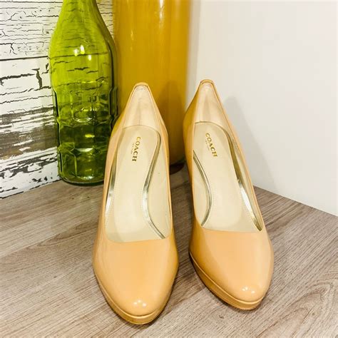Coach Nude Tan Patent Leather Pumps Gem