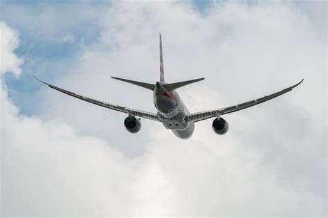 N Bd American Airlines Boeing Dreamlines Jet In Zurich In