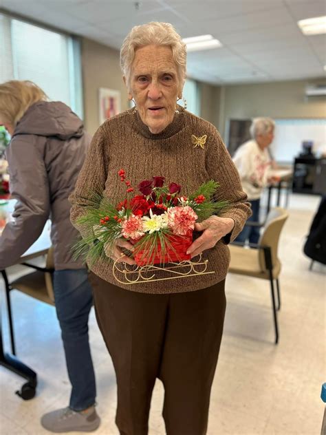 Laurel & Lace Floral Design | Learn to Design