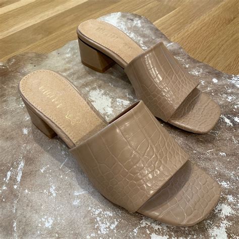 New Genuine Leather Nude Mules Gem