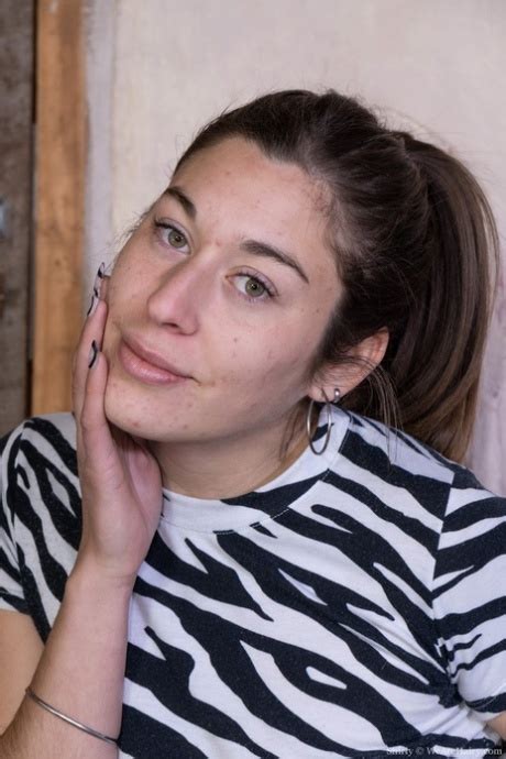 All Natural American Shirly Strips Naked And Spreads Her Hairy Beaver CoedCherry