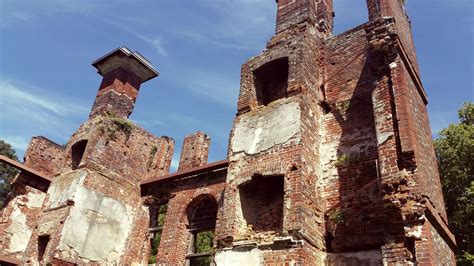 The Rosewell Plantation Ruins – Brandie Sellers