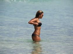 Sylvie Van Der Vaart Another Bikini Another Day On A Beach In Miami MQ Phun Org Forum