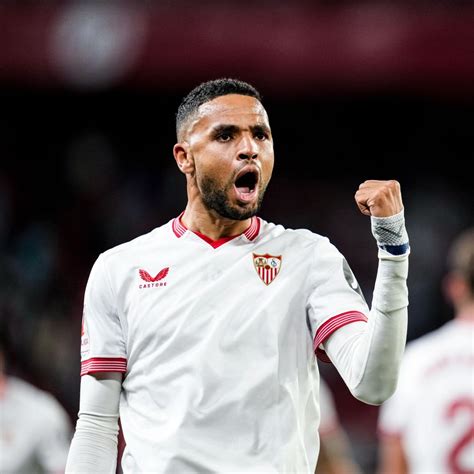 Sevilla 3 0 Granada Goleada Sevillista Para Asegurar La Permanencia