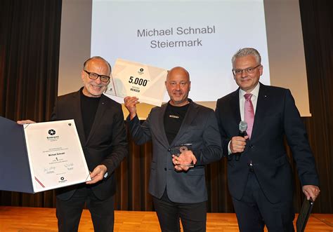 MICHAEL SCHNABL GEWINNT DEN ÖSTERREICHISCHEN BUNDESPREIS FÜR