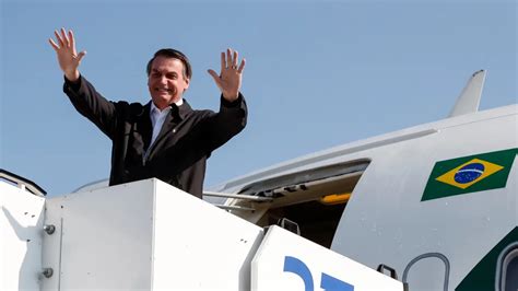 Fuga De Bolsonaro Para Os Estados Unidos J Custou R Mil Aos