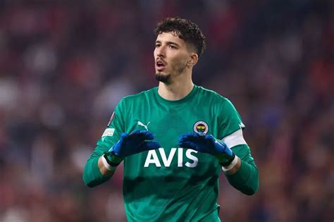 Manchester United Looking Into Deal For Goalkeeper Altay Bayindir Ahead