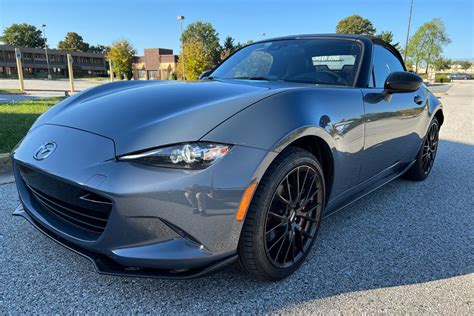 Car Review: Mazda’s MX-5 Miata Club is joy on 4 wheels - WTOP News