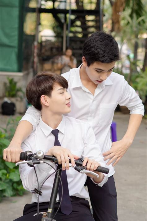 Pin By Thalia On Perthsaint Cute Gay Couples Gay Love Love Is Free
