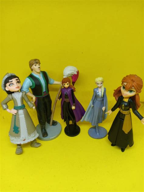 Disney Frozen Characters Hobbies And Toys Toys And Games On Carousell