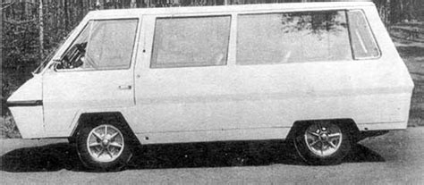 Автомодельное бюро: РАФ-982