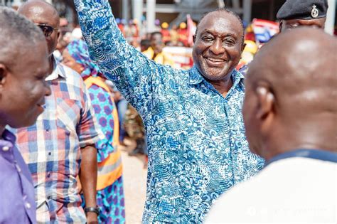 Alan Kyerematen receives rapturous welcome in Kumasi