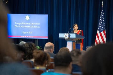 Awardee Rani Yan Yan Delivers Remarks At The First Annual Flickr