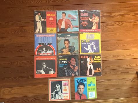 Elvis Presley 11 Singles In Beautiful Sleeves Diverse Catawiki