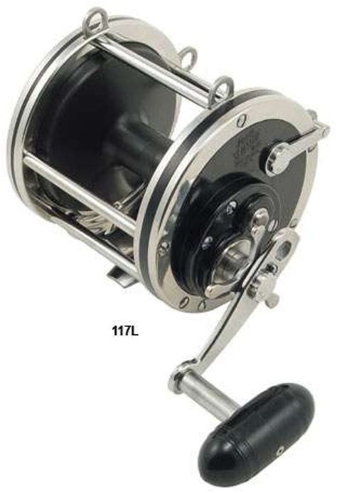 Penn Senator Fishing Reel - TackleDirect