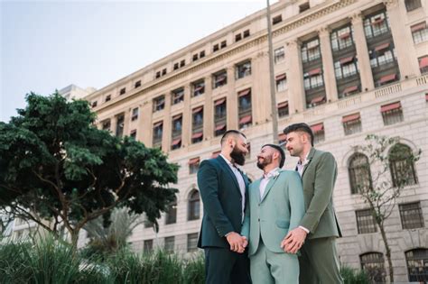 Impresionantes Fotograf As De Una Boda Gay Poliamorosa En Brasil