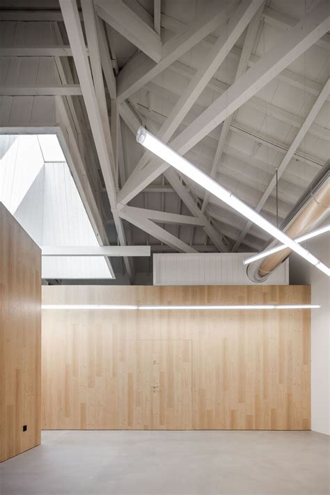 Galeria de Universidade das Nações Unidas em Guimarães / Pitagoras Group - 2