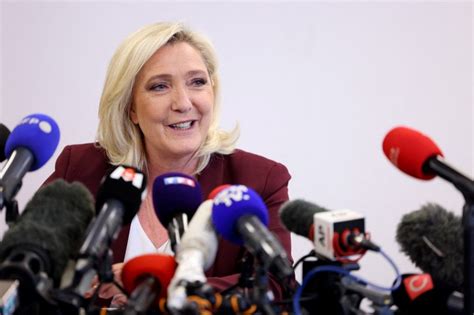 Marine Le Pen Annonce Quelle Ne Souhaite Pas être Première Ministre Mais Quelle Vise L