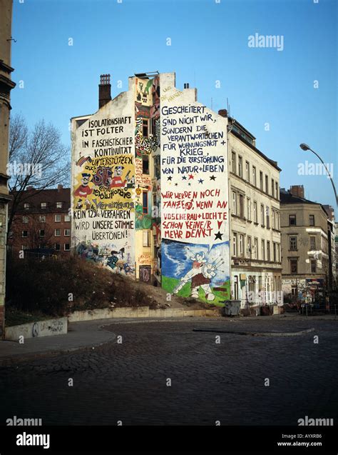 Hamburg st pauli graffiti hi-res stock photography and images - Alamy