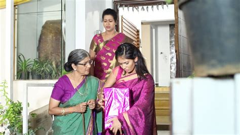 Watch Gandhari Season Episode Triveni Receives A Parcel Watch