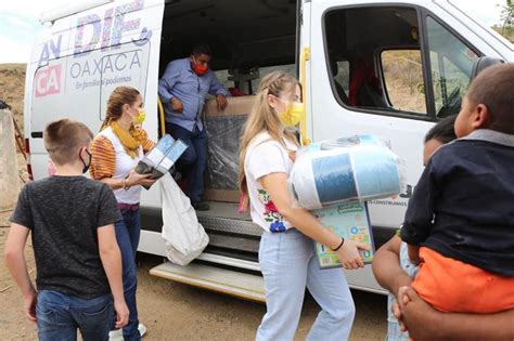 De casa en casa DIF Estatal Oaxaca continúa brindando asistencia