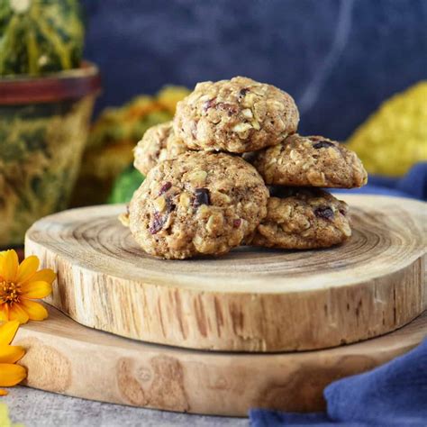 Soft And Chewy Apple Oatmeal Cookies She Loves Biscotti