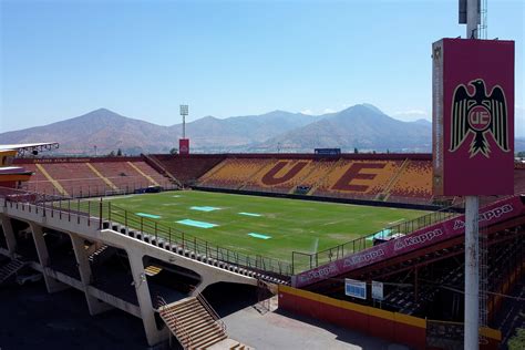 Preocupante: así luce la cancha del Estadio Santa Laura a días del